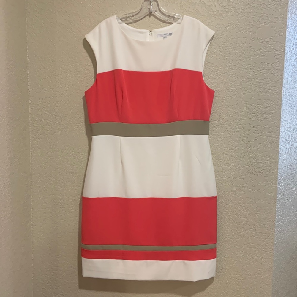 Studio One New York Sleeveless Dress Size 16